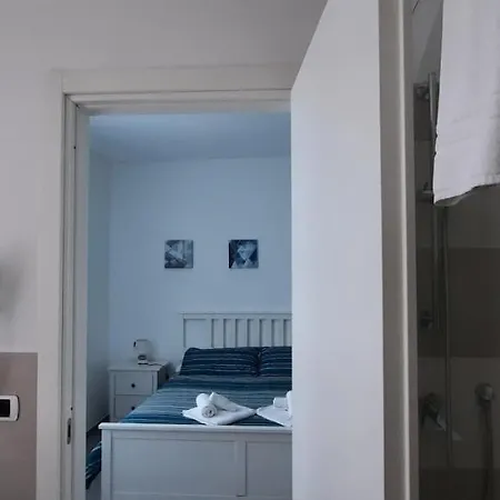 ゲストハウス Olimpo 4*