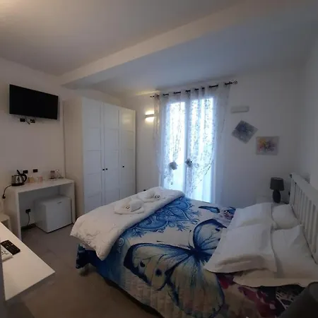 Olimpo בית הארחה